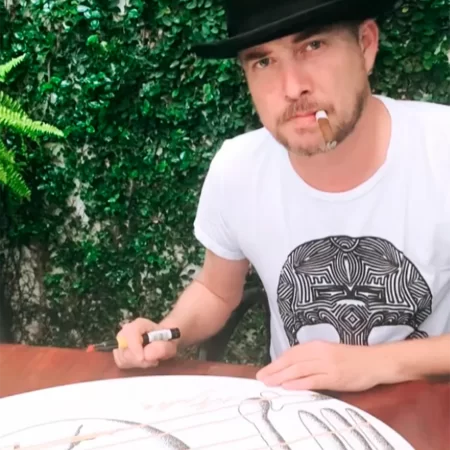 FELIPE GALLO KORKOWSKI, EL ARTISTA DISRUPTIVO Y PROFANO.